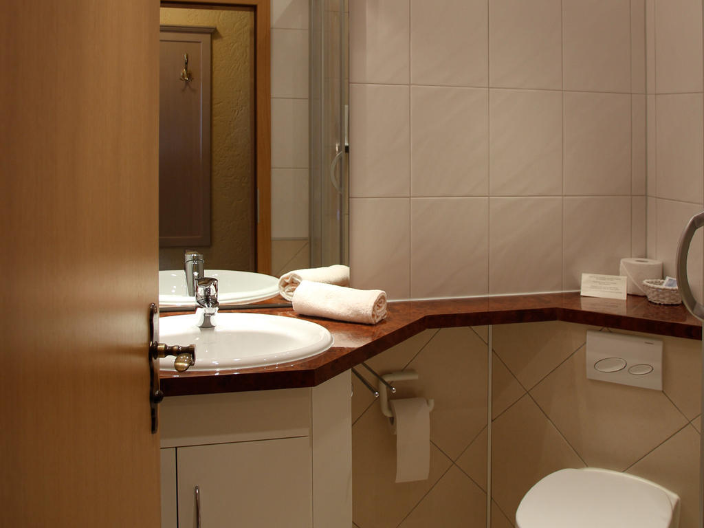 Gasthof-Hotel Dilger Rattenberg Room photo