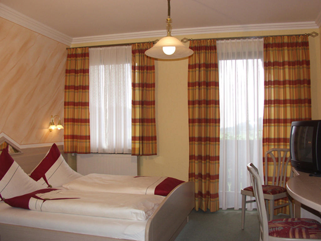 Gasthof-Hotel Dilger Rattenberg Room photo
