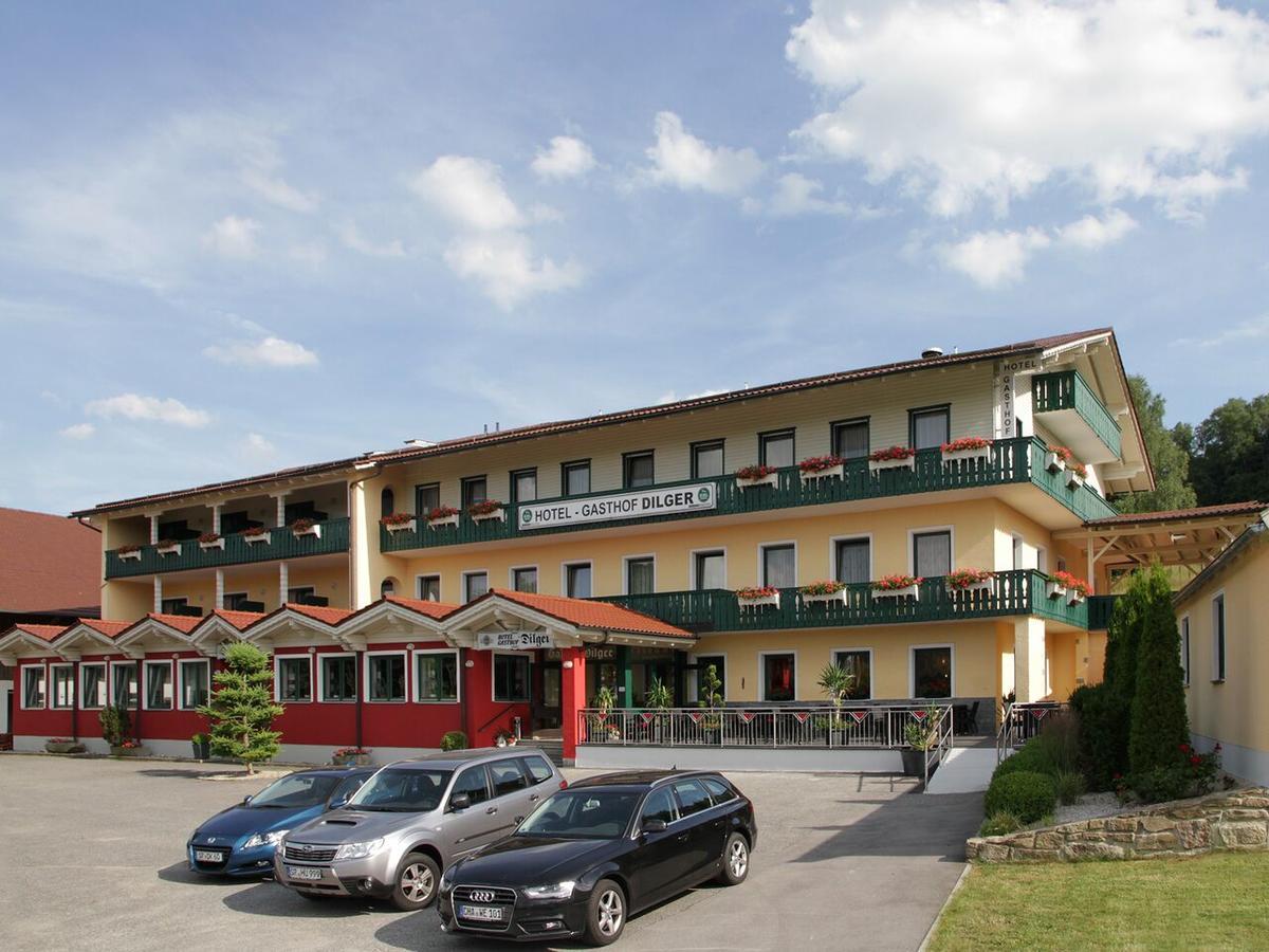 Gasthof-Hotel Dilger Rattenberg Exterior photo